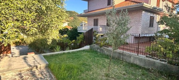 Вилла с 3 спальнями в Мендичино, Италия № 364126 5