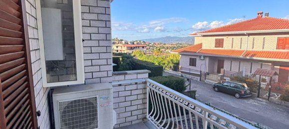 Вилла с 3 спальнями в Мендичино, Италия № 364126 12