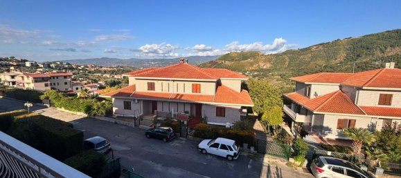 Вилла с 3 спальнями в Мендичино, Италия № 364126 25