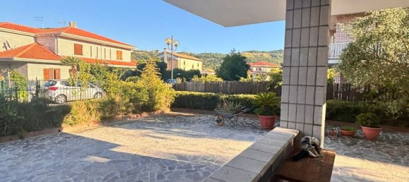 Вилла с 3 спальнями в Мендичино, Италия № 364126 9