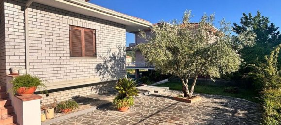 Вилла с 3 спальнями в Мендичино, Италия № 364126 6