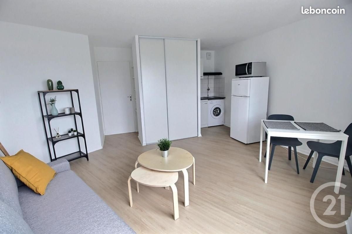 Studio in Merignac, France, Nr. 319850