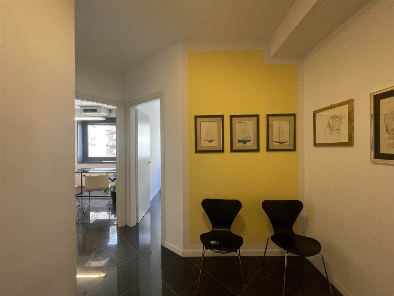 Büro in La Spezia, Italy 44m², Nr. 339772