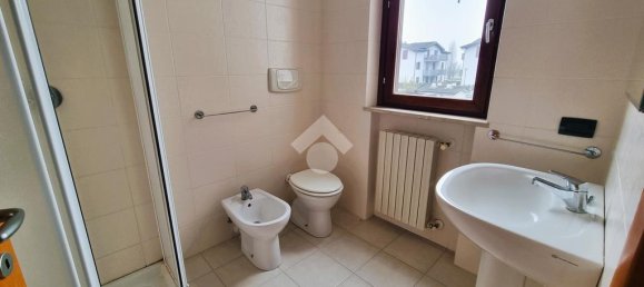 Apartamento de 2 dormitorios en Bagnolo San Vito, Italy No. 117707 13