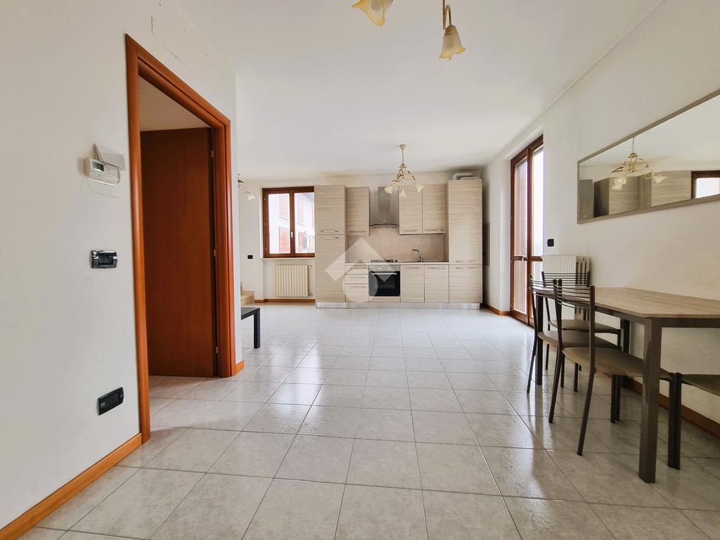 Apartamento de 2 dormitorios en Bagnolo San Vito, Italy No. 117707