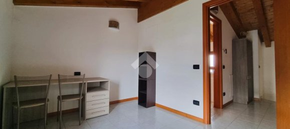 Apartamento de 2 dormitorios en Bagnolo San Vito, Italy No. 117707 26