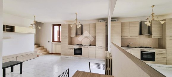 Apartamento de 2 dormitorios en Bagnolo San Vito, Italy No. 117707 6