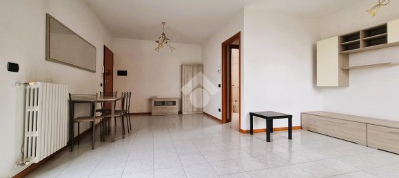 Apartamento de 2 dormitorios en Bagnolo San Vito, Italy No. 117707 2