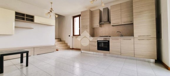 Apartamento de 2 dormitorios en Bagnolo San Vito, Italy No. 117707 8