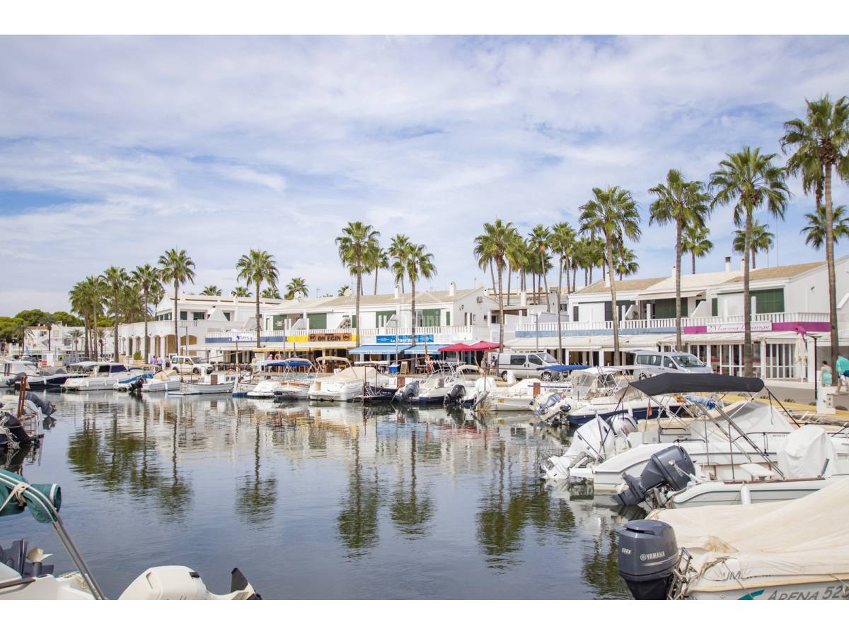 Bar à Cala'n Bosch, Spain 205m² No. 3861