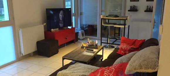 2 rooms Apartment in Saint-Germain-les-Arpajon, France No. 316852 3