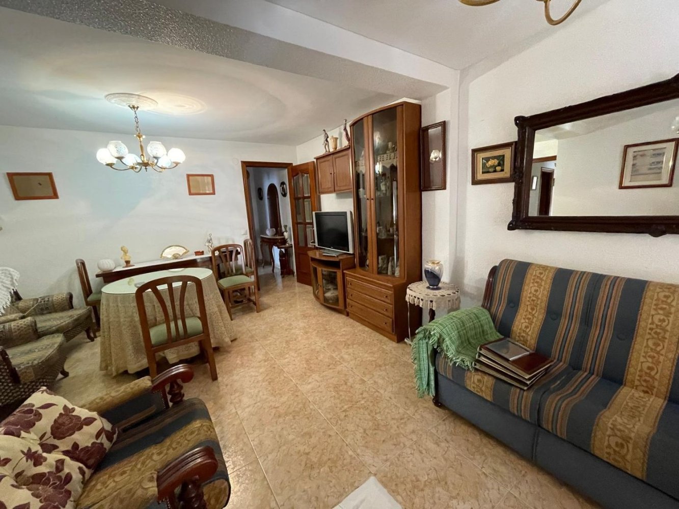 3 bedrooms Apartment in Cordoba, Spain No. 269658