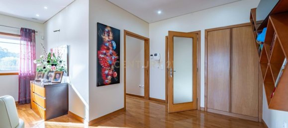 6 bedrooms Villa in Vila Nova de Gaia, Portugal No. 126039 21