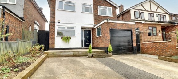 3 bedrooms House in Biggin Hill, United Kingdom No. 4744 2