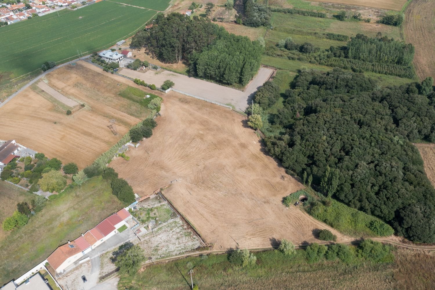 Земельный участок в Ильяву, Португалия № 216870