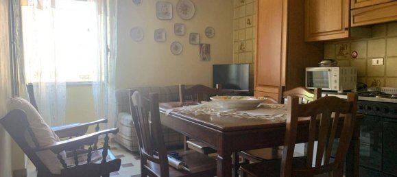 3 rooms House in Vibo Valentia, Italy No. 176060 5