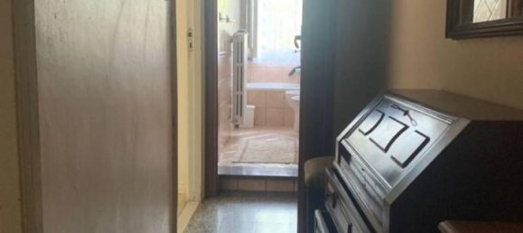 3 rooms House in Vibo Valentia, Italy No. 176060 10