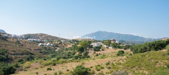 3 bedrooms Townhouse in Estepona, Spain No. 23744 36