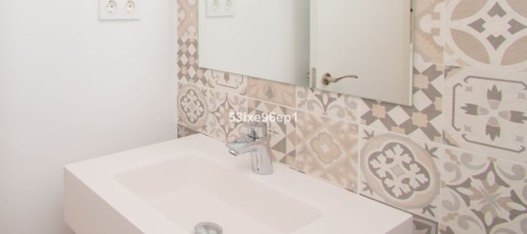 3 bedrooms Townhouse in Estepona, Spain No. 23744 11