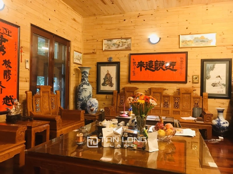 Villa de 4 dormitorios en Tay Ho, Vietnam No. 973