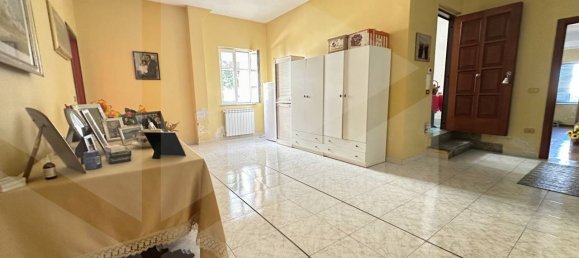 4-Zimmer Wohnung in Giugliano in Campania, Italy, Nr. 22883 14
