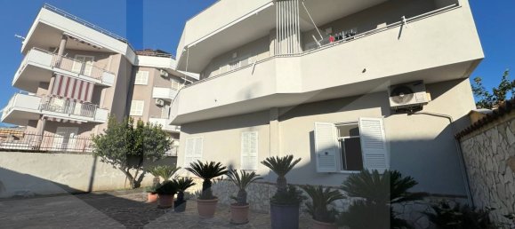 4-Zimmer Wohnung in Giugliano in Campania, Italy, Nr. 22883 2