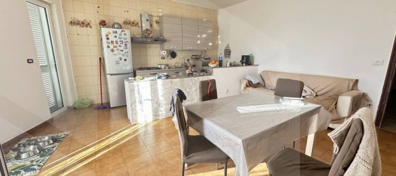 4-Zimmer Wohnung in Giugliano in Campania, Italy, Nr. 22883 30
