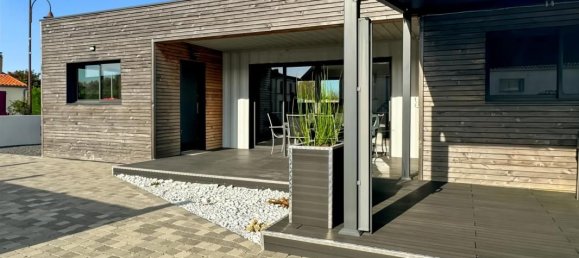 2 bedrooms House in Les Mathes, France No. 191523 16