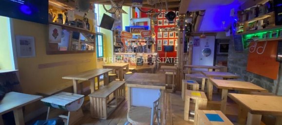 Gewerbliche Immobilie in Trieste, Italy 180m², Nr. 323500 10