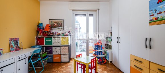 2 bedrooms Apartment in Milan, Italy No. 248355 8