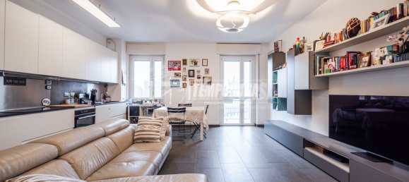 2 bedrooms Apartment in Milan, Italy No. 248355 15