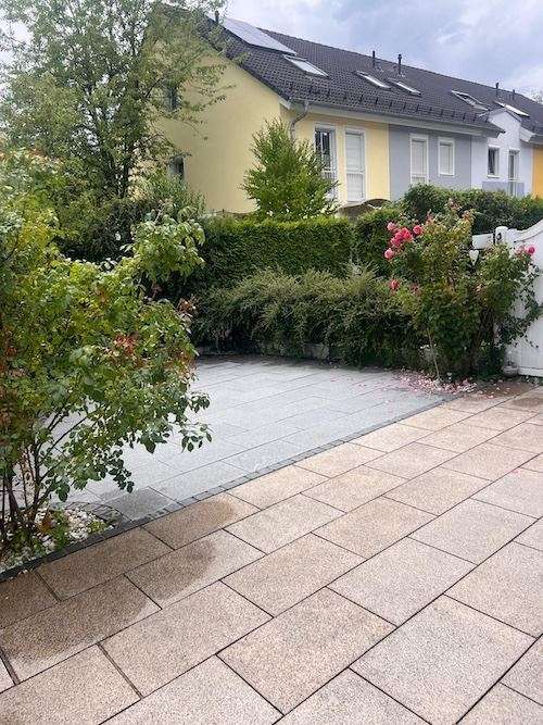 3 bedrooms Townhouse in Munich, Germany No. 248140