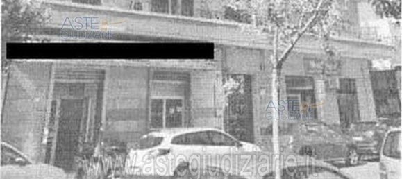 4 rooms Apartment in Taranto, Italy No. 34661 2