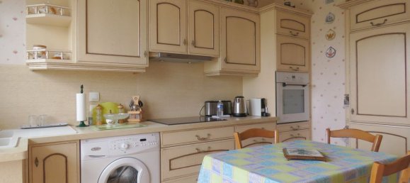 Apartamento de 3 dormitorios en Luisant, France No. 92253 5