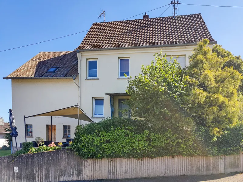 6-Zimmer Haus in Altenkirchen, Germany, Nr. 151984