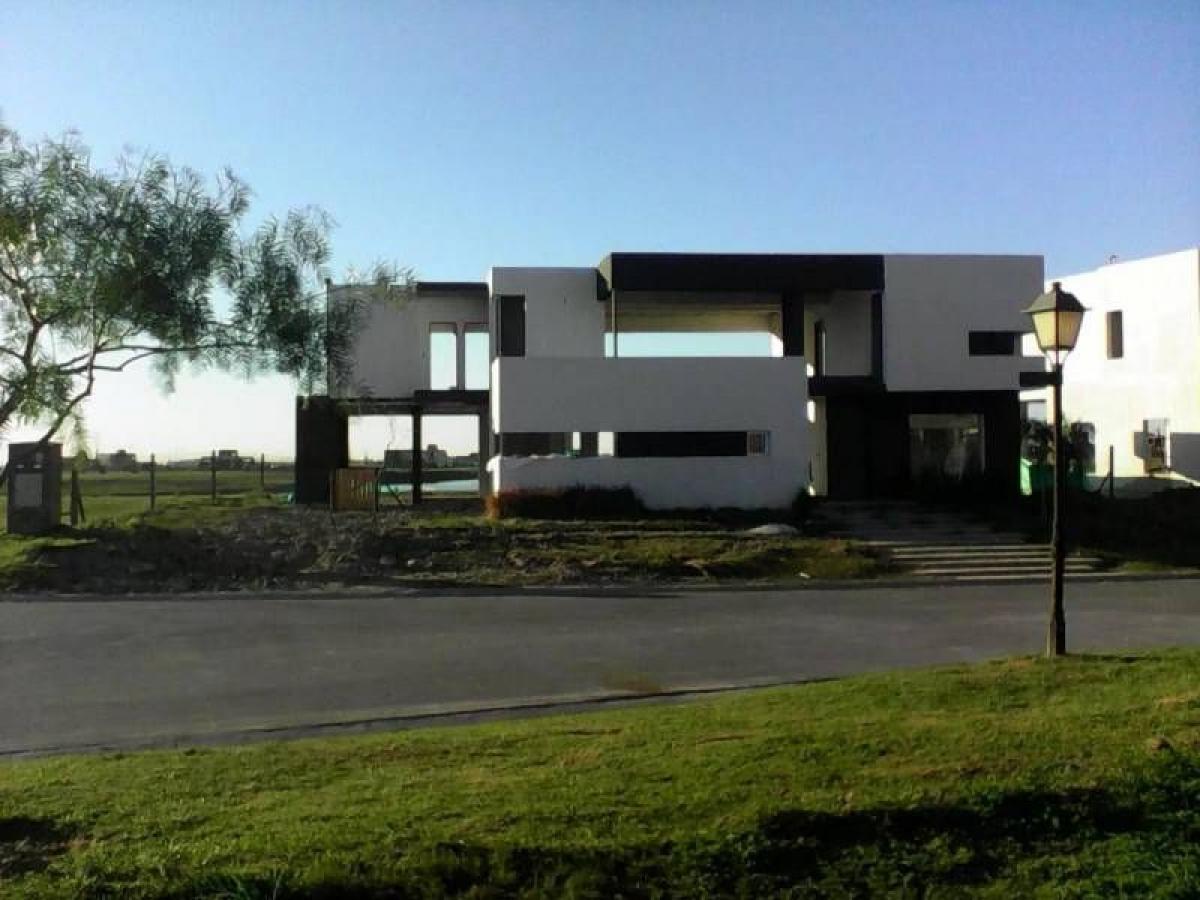 4 chambres Maison à Escobar, Argentina No. 83319