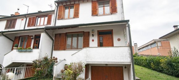 4 rooms House in Voghera, Italy No. 140781 4