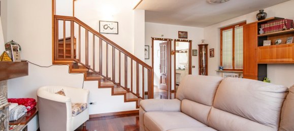 4 rooms House in Voghera, Italy No. 140781 10