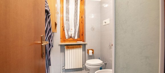 4 rooms House in Voghera, Italy No. 140781 30