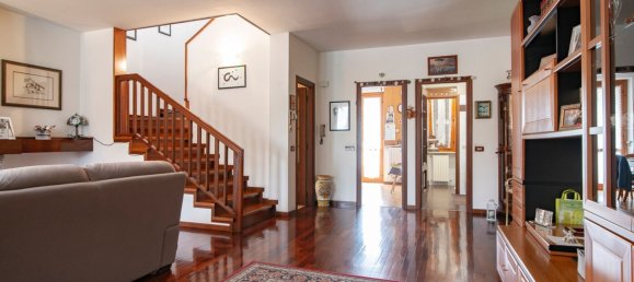 4 rooms House in Voghera, Italy No. 140781 9