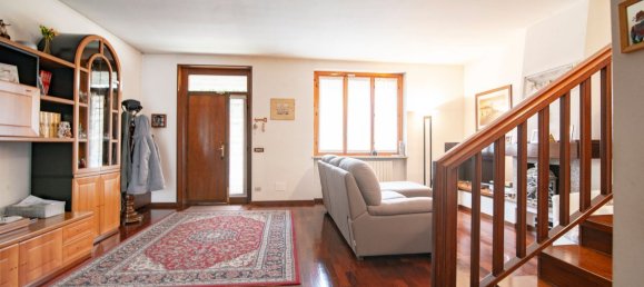 4 rooms House in Voghera, Italy No. 140781 11