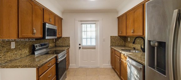 3 Schlafzimmer Villa in Miami, USA, Nr. 615170 20