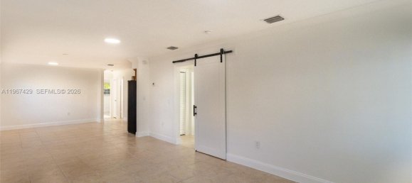3 Schlafzimmer Villa in Miami, USA, Nr. 615170 25