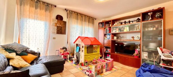 Apartamento de 2 dormitorios en Udine, Italy No. 52340 23
