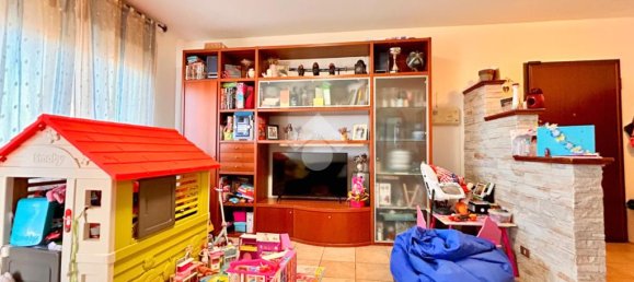 Apartamento de 2 dormitorios en Udine, Italy No. 52340 24