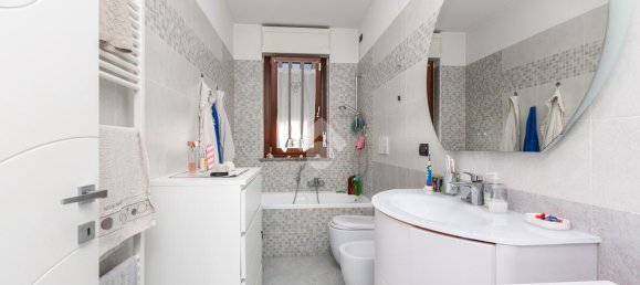 3 rooms Apartment in Beinasco, Italy No. 146286 9