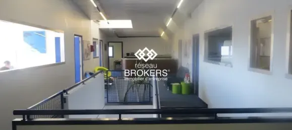 1677m² Office in Linas, France No. 302434 6