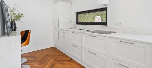 4 bedrooms Villa in Cascais, Portugal No. 221388 18