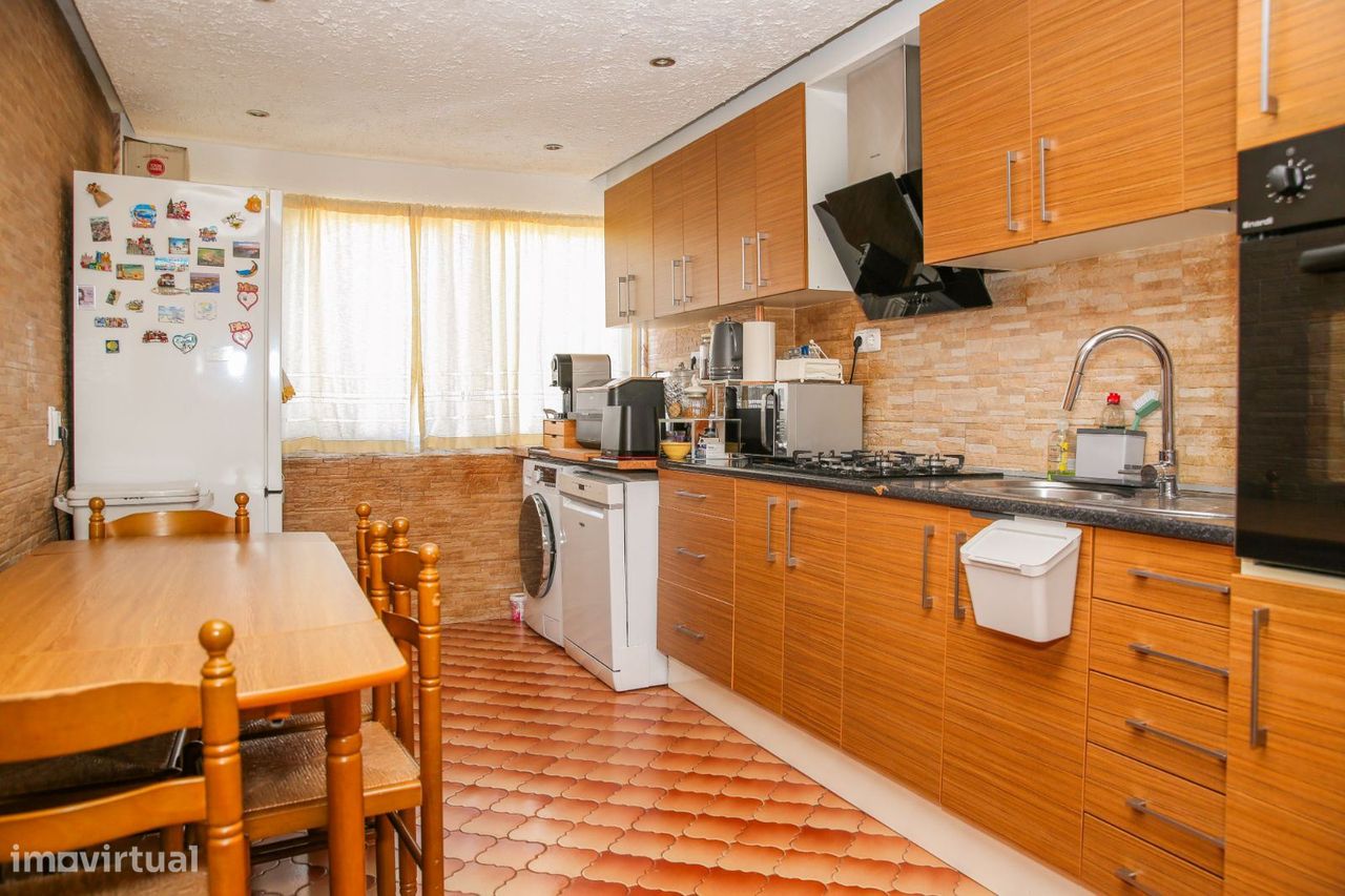 2 bedrooms Apartment in Vila Franca de Xira, Portugal No. 203300