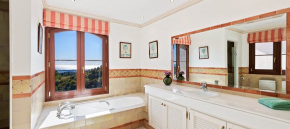 5 Schlafzimmer Villa in Malaga, Spain, Nr. 130872 4